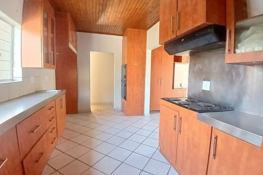 5 Bedroom Property for Sale in Sasolburg Free State